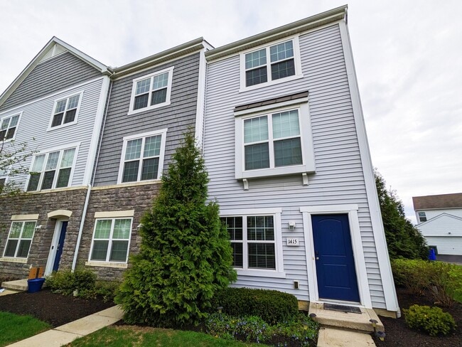 Building Photo - 1415 Bloomington Blvd