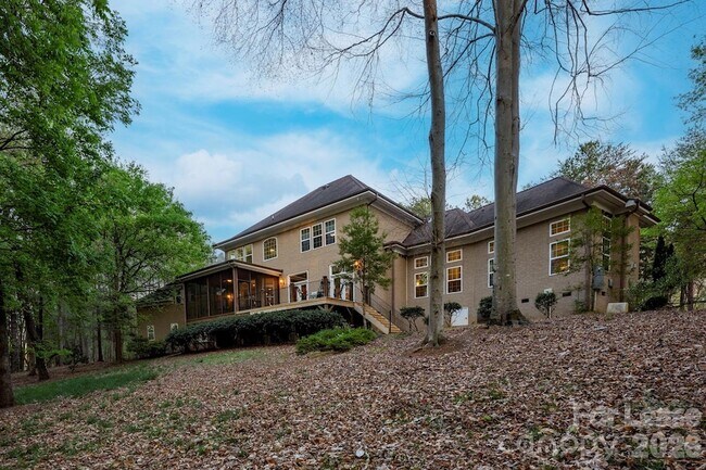 Building Photo - 14504 Henry Harrison Stillwell Dr