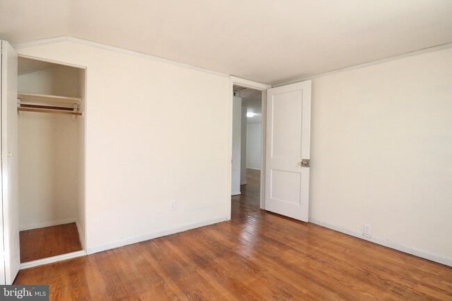 Building Photo - 407 N Horners Ln