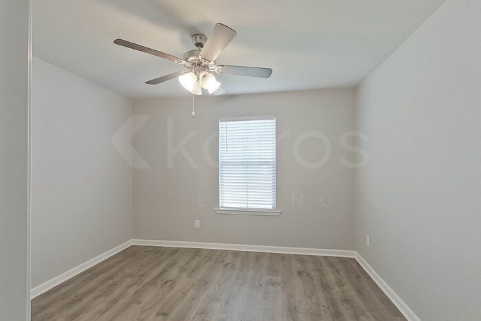 Building Photo - 110 Yardley Ct