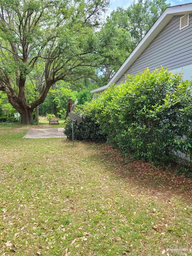 Building Photo - 6970 Klondike Rd