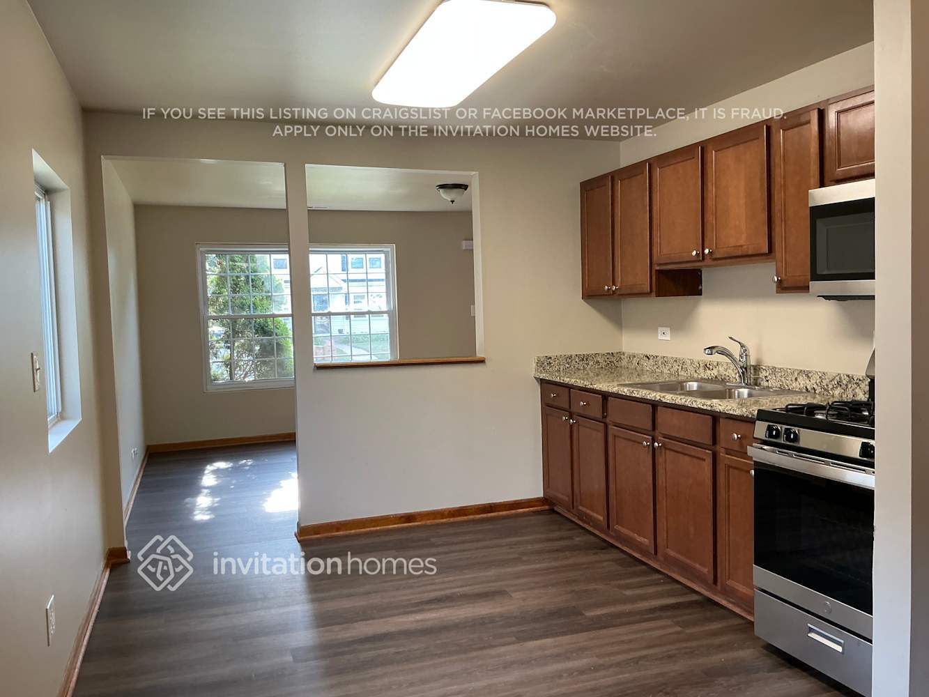 Building Photo - 11521 S Karlov Ave