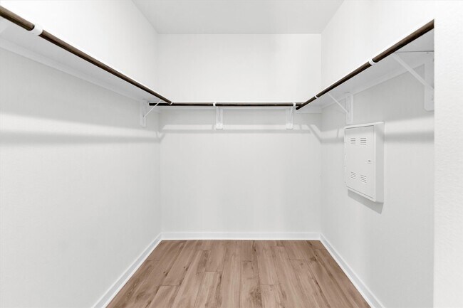 Building Photo - 16030 Copper Skies Wy