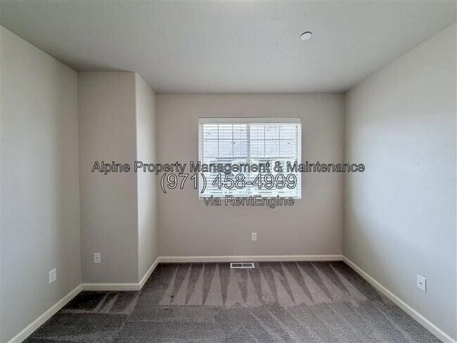 Building Photo - 14229 SW 169th Ave