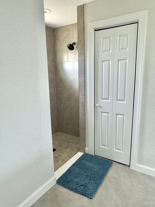 Building Photo - GORGEOUS 3BR/2BA Home! Brand New Everythin...