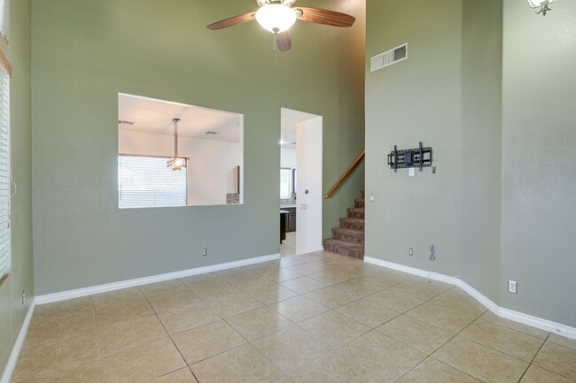 Building Photo - Upgraded Home in Lamplight Gated Community with Pool!