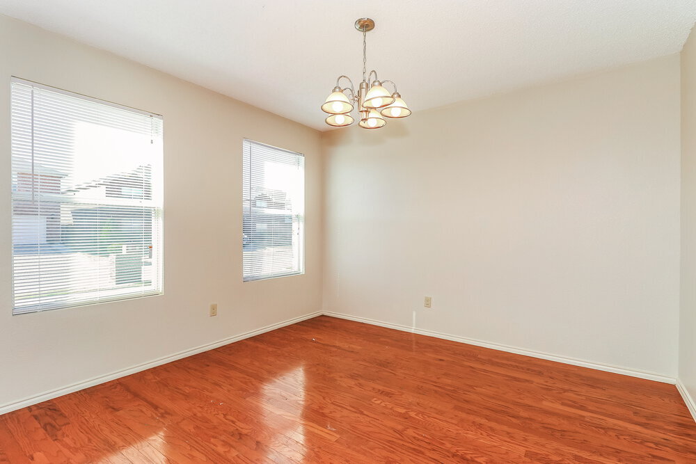 Building Photo - 300 Dakota Ridge Dr