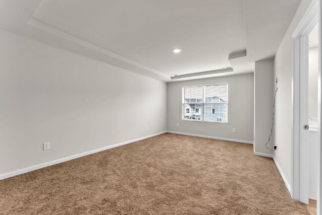 Building Photo - Stylish 3BR/2.5BA Craftsman Townhome with Modern Finishes in Pendleton! $1,700/mo rent