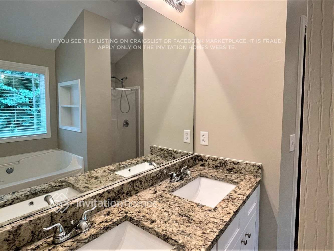 Building Photo - 3613 Malcolm Manor