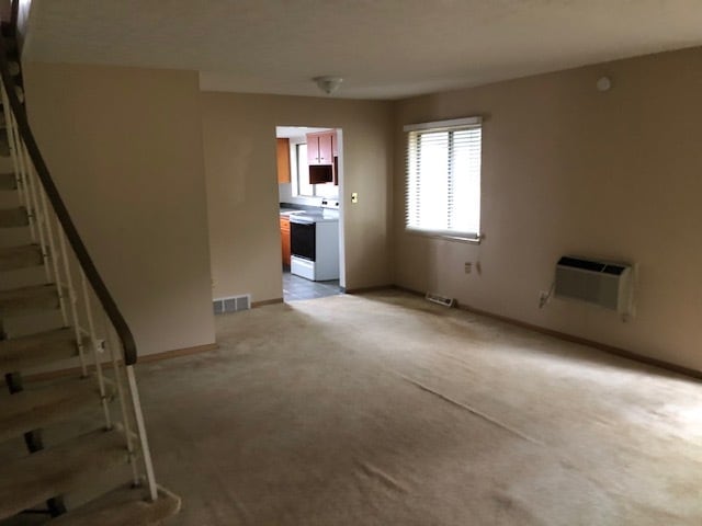 Building Photo - 27801 Mills Ave