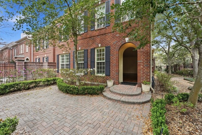 Building Photo - 3210 Maroneal St