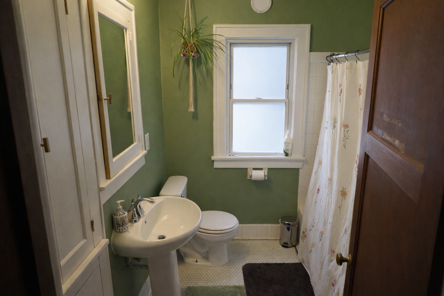 Building Photo - 3007 N Frederick Ave