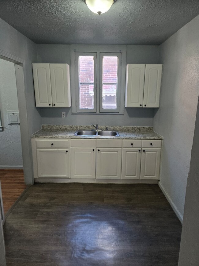 Building Photo - 15909 Woodingham Dr