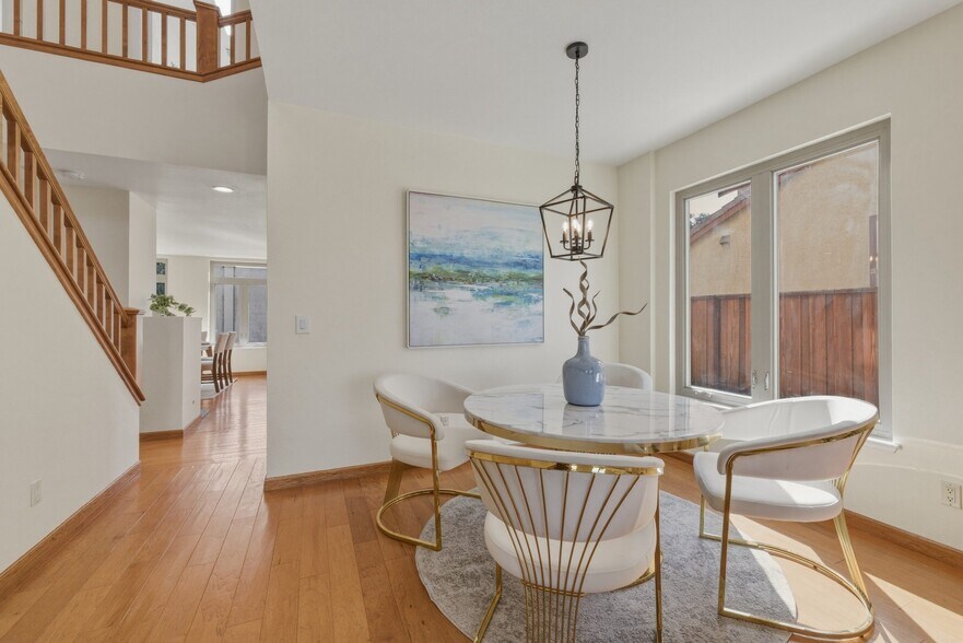 Building Photo - 1433 Jayhawk Ln