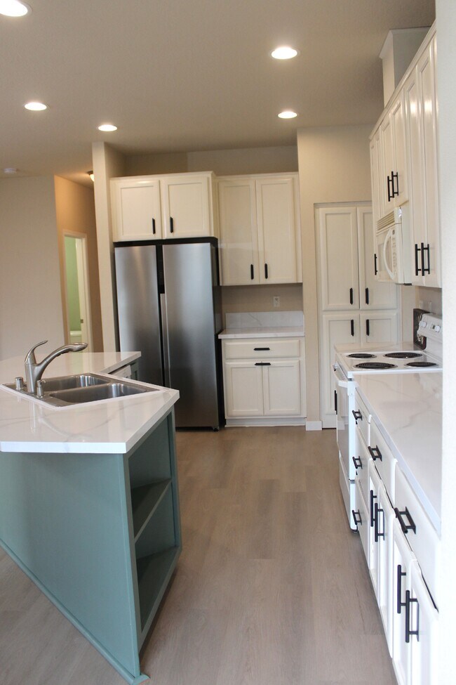 Building Photo - 5119 NE 90th St