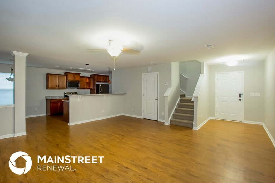 Building Photo - 1047 Manston Pl SW