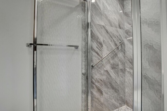 Building Photo - 988 Normandy Trail