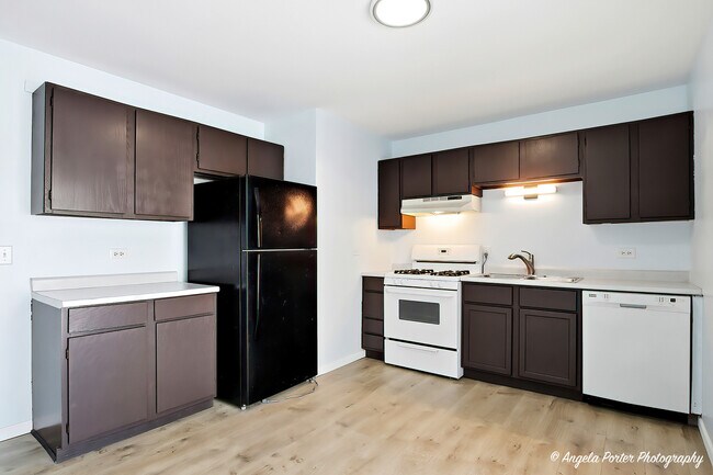 Building Photo - 831 Washington St