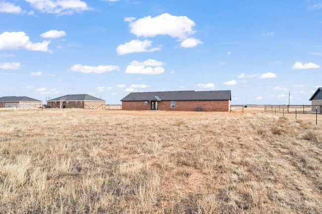 Building Photo - New Construction Home In Idalou ISD!