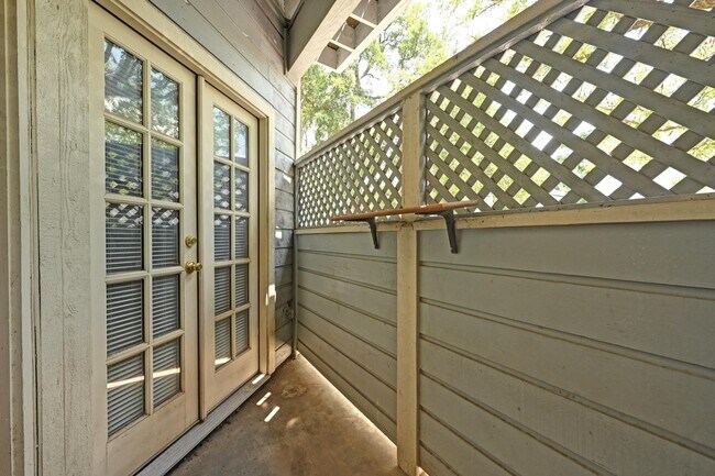 Building Photo - 3111 Tom Green St