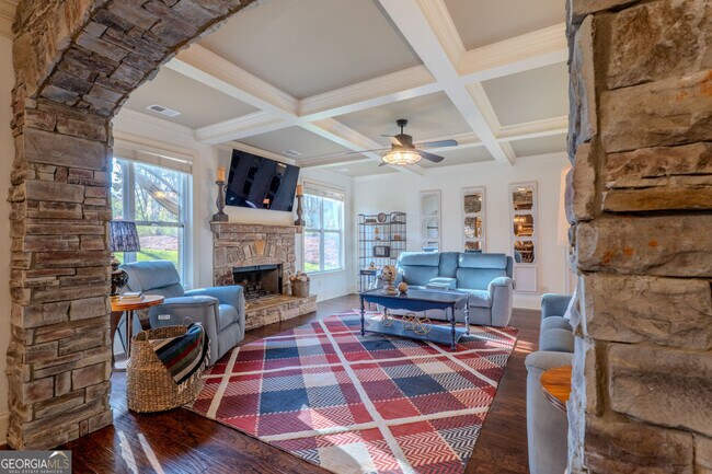 Building Photo - 203 Davis Mill Road