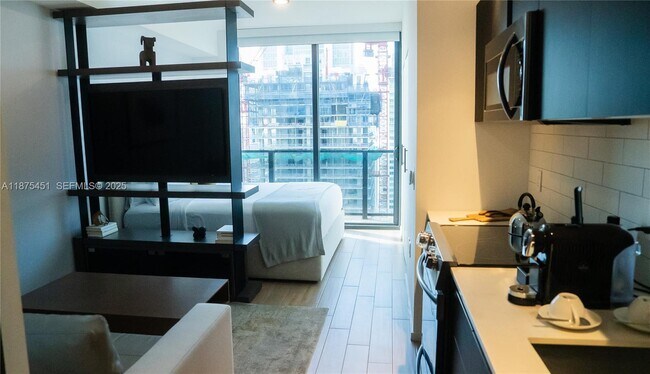 Building Photo - 398 NE 5th St