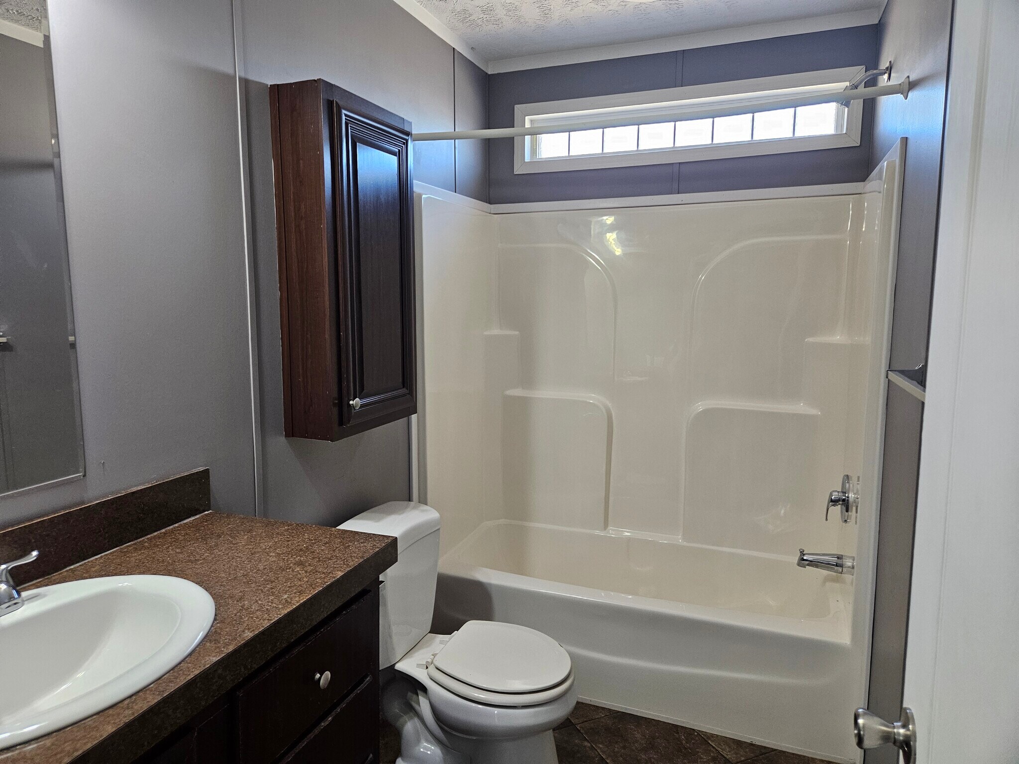 Building Photo - 64 Lynnwood Cir