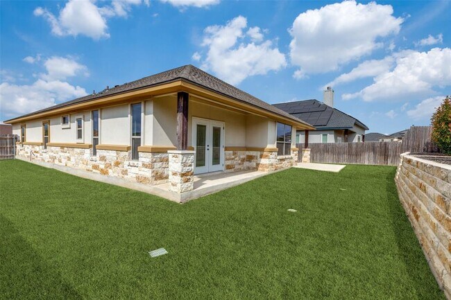 Building Photo - 156 Greg Ln