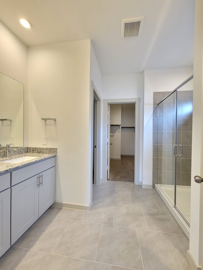 Building Photo - 4915 Pne Hvn Ln