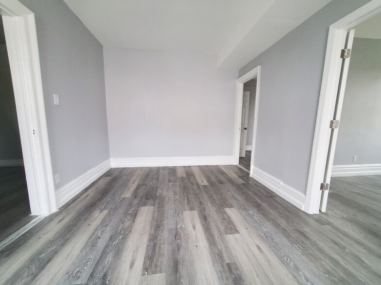 122 Wade St 12 - 126 Wade St