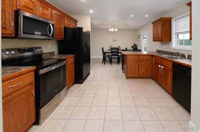 Building Photo - 16240 Heartland Ln