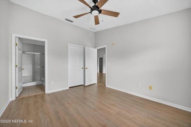 Building Photo - 7055 Deer Lodge Cir