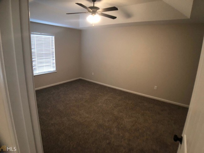 Building Photo - 113 Buckhaven Way