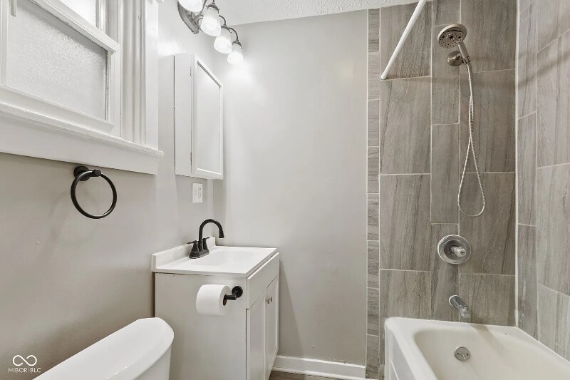 Building Photo - 734 Parkway Ave