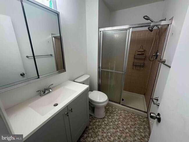 Building Photo - 104 Willow Turn