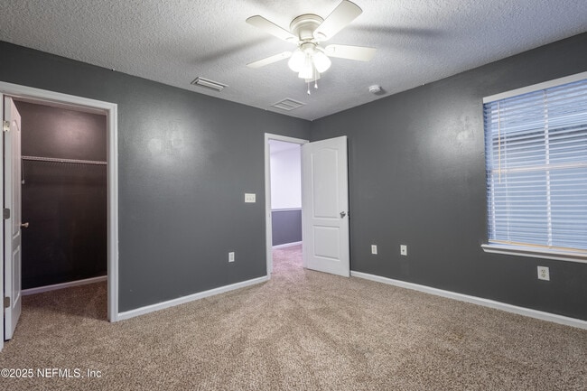 Building Photo - 8870 Inlet Bluff Dr