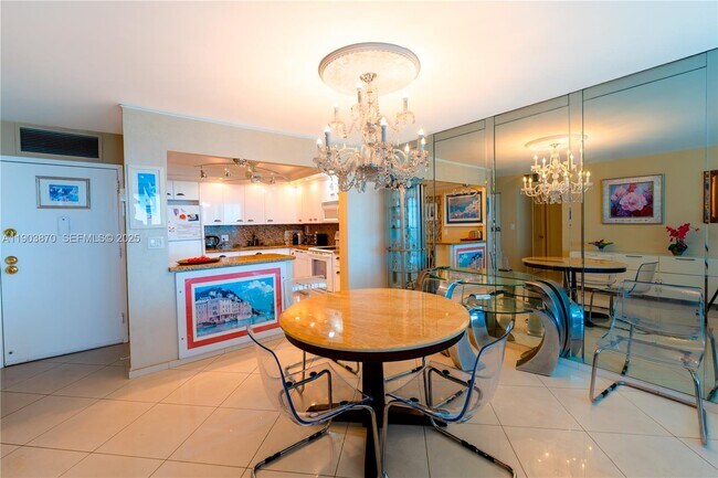 Building Photo - 2101 S Ocean Dr