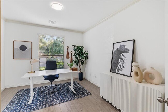 Building Photo - 3831 Sapphire Loop