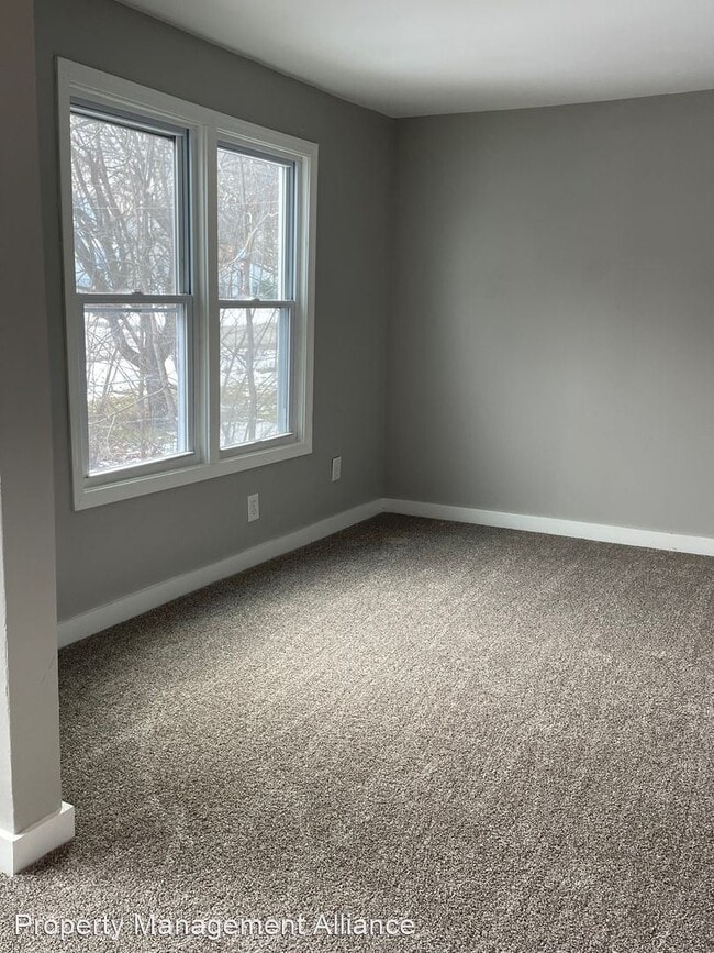 Building Photo - 3 br, 1 bath House - 303 Melrose Drive