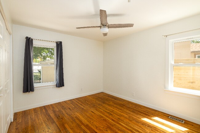 Building Photo - 3406 S 500 E