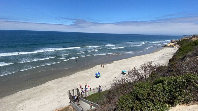 Building Photo - Del Mar Beach Club 2bd/2ba Condo