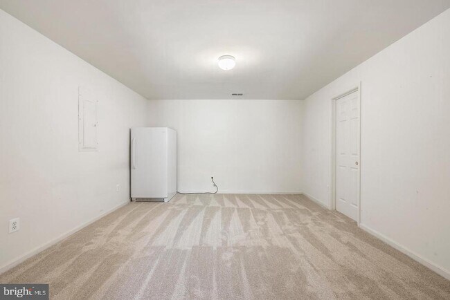 Building Photo - 21916 Bellair Ct