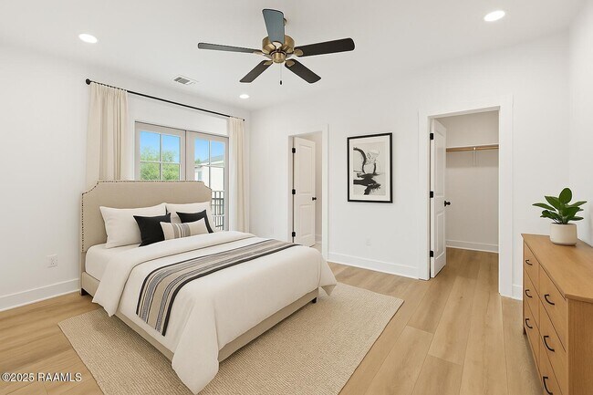 Building Photo - 202 Steiner Oaks