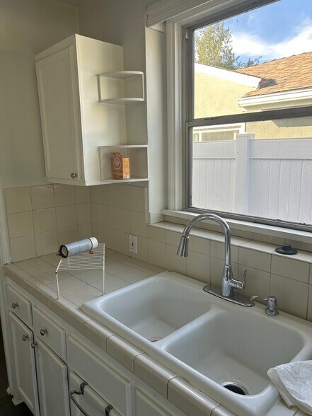 Building Photo - 5003 Fulton Ave