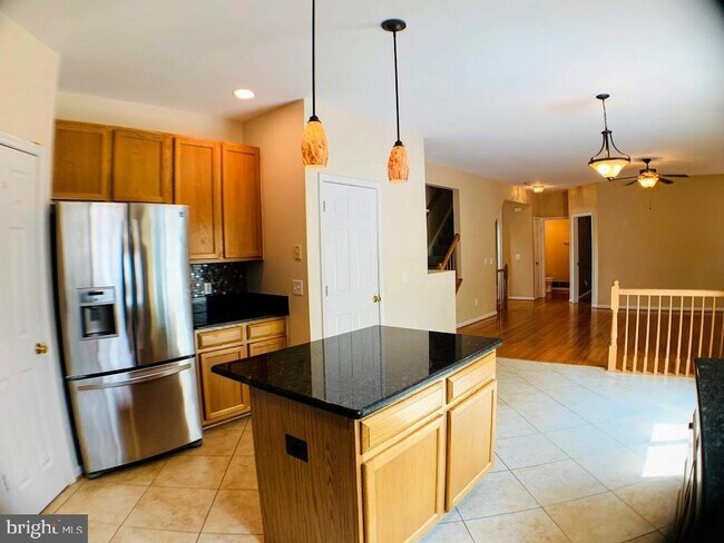 Building Photo - 21 Warwick Way