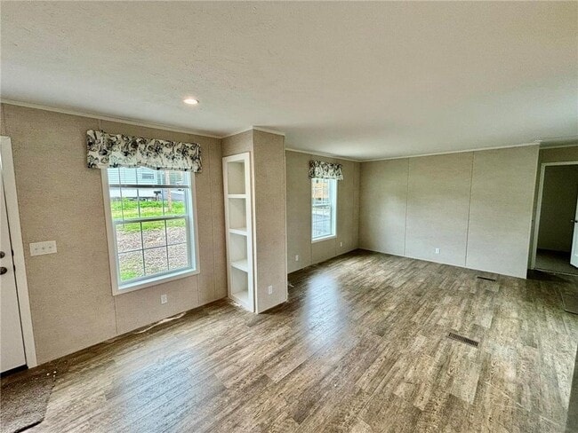 Building Photo - 1 Court St