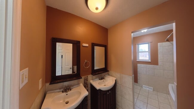 Building Photo - 3690 Nena Cir