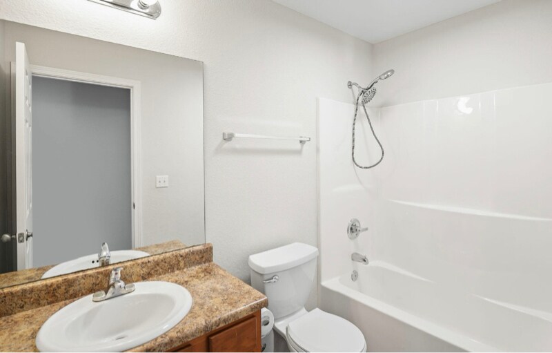 Building Photo - 330 Eagle Dr