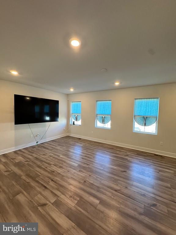 Building Photo - 4151 Skipton Pl