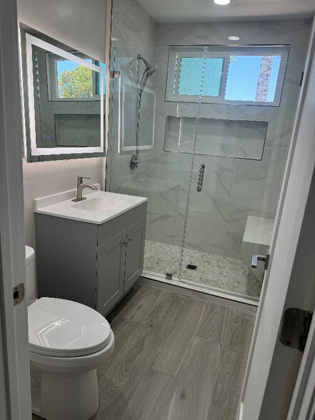 Building Photo - 14670 Harding St